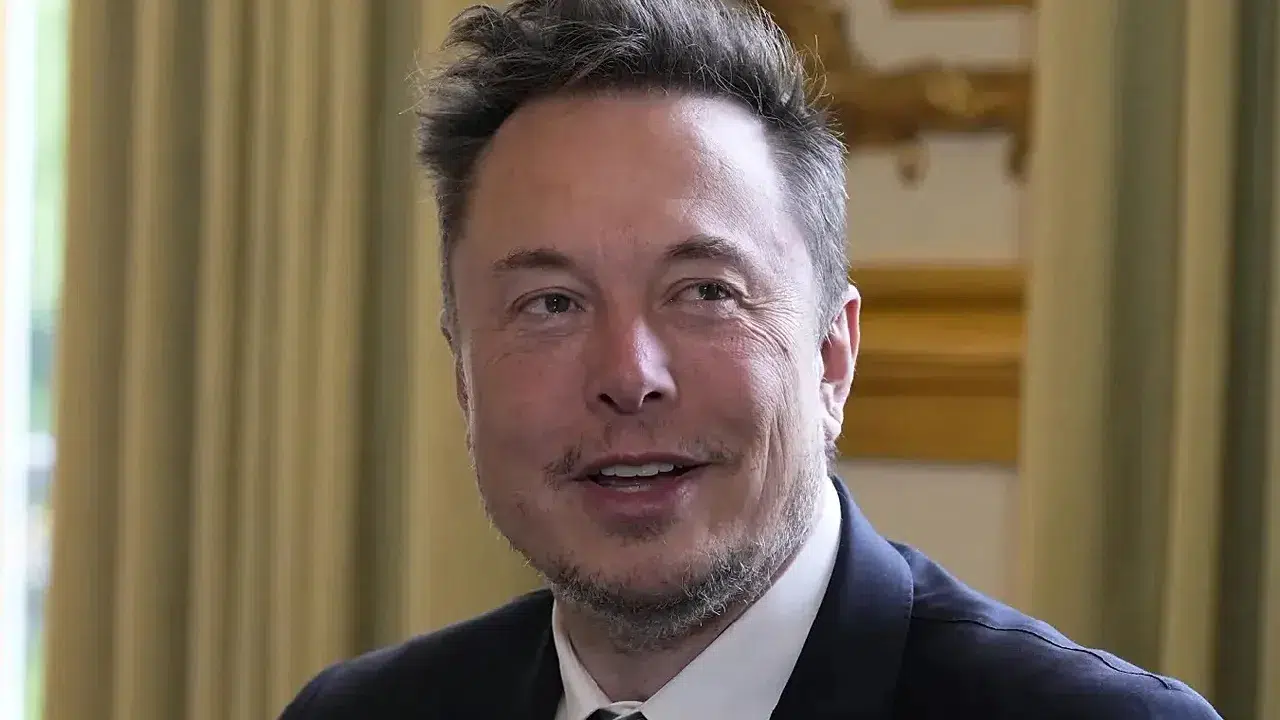 Elon Musk’ın “kadınlık tanımı” sosyal medyada fırtına kopardı