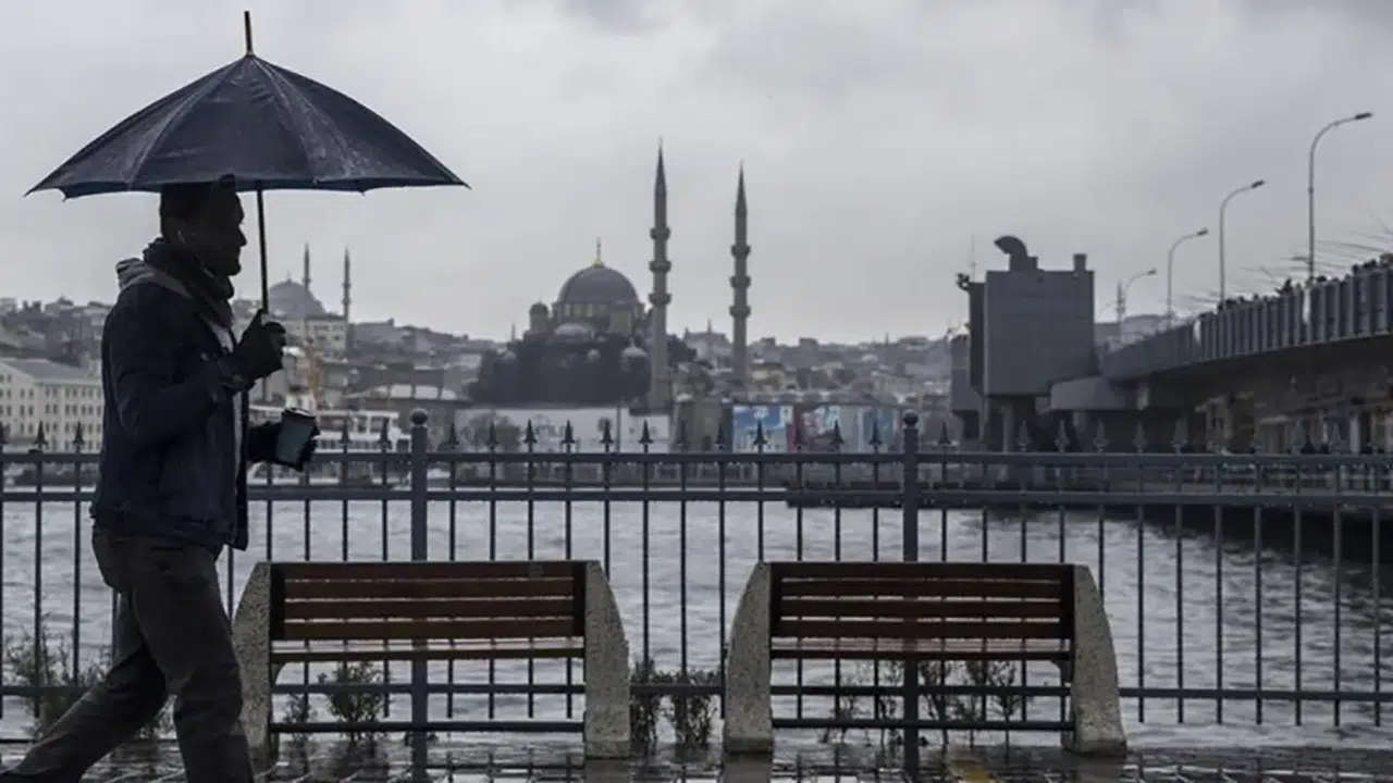 AKOM tarih verdi: İstanbul’da hafta sonu gök gürültülü sağan