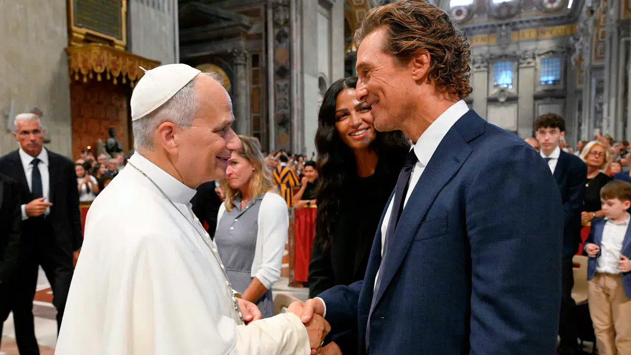 Papayla görüşen Matthew McConaughey’den siyasete açık kapı