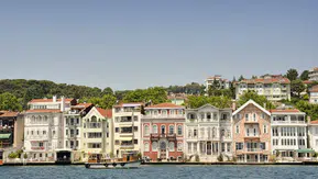 Boğaz'da 63 yaşındaki yalı 7 milyar TL'ye satışa çıktı