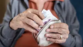 Emeklilere Ramazan Bayramı müjdesi: Ödemeler bugün başladı