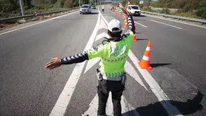 İstanbul’da 3 ilçede trafik alarmı: Beşiktaş, Beyoğlu ve Üsküdar’da yollar kapatılacak