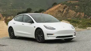 Tesla'nın Full Self-Driving teknolojisi Türkiye yollarına çıkıyor