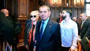 Galatasaray Başkanı Dursun Özbek Avrupa'da diaspora harekatı başlattıklarını açıkladı