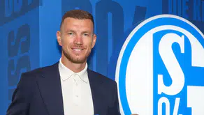 Edin Dzeko, Schalke ile 1 yıllık yeni sözleşme imzaladı