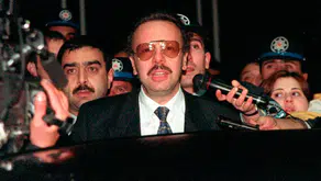 Şüpheli ölüm soruşturması: Eski Ulaştırma Bakanı Arif Ahmet Denizolgun'un mezarı açılıyor