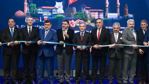 Sultanbeyli'de Anadolu rüzgarı: 81 ilin kültürü tek meydanda buluştu