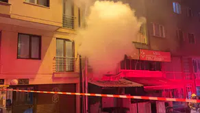 Nilüfer'de gece yarısı korkutan kıraathane yangını