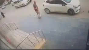 Samsun'da dehşet anları: Yaya geçidinde araba çarpan kadın ağır yaralandı