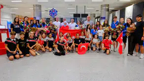İspanya'dan madalyayla döndüler: Genç cimnastikçilere İzmir'de görkemli karşılama