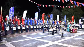 Yenişehir'de dev buluşma: 88 sanatçı aynı sahnede tarih yazdı