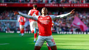 Premier Lig'de nefes kesen yarış: Arsenal koltuğu bırakmıyor