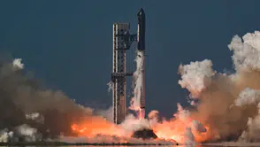 Starship 13'üncü test uçuşunda başardı: 20 Starlink uydusu yörüngeye fırlatıldı