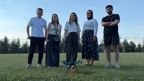 Üniversite öğrencilerinden yüz tanımalı otonom güvenlik dronu