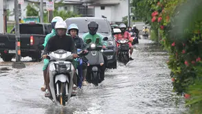 Bangkok'ta muson felaketi: 700 bin kişi mağdur oldu