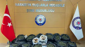 Ege'de narkotik darbesi: 63 kilo uyuşturucuyla yakalandılar
