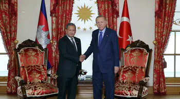 Dolmabahçe'de kritik diplomasi trafiği: Erdoğan ve Manet bir araya geldi