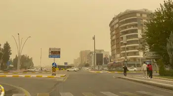 Şanlıurfa'da toz bulutu hayatı felç etti: Gökyüzü griye döndü