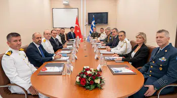 Ege'de diplomasi trafiği: Türk ve Yunan heyetleri Girit'te bir araya geldi