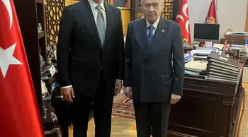 MHP Genel Merkezi'nde futbol gündemi: Bahçeli ve Hacıosmanoğlu bir araya geldi