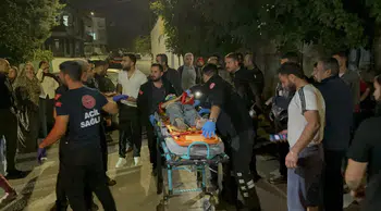 Adıyaman'da trafik kazası: İki otomobilin çarpıştığı noktada bisikletli çocuklar yaralandı