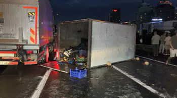 Esenyurt'ta 11 araçlık zincirleme kaza: 2'si ağır 6 yaralı, ekipler bölgede