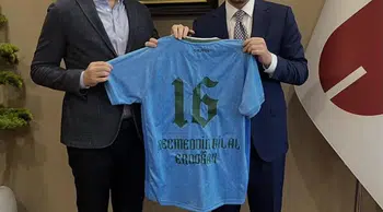 Bursaspor'dan Bilal Erdoğan'a anlamlı hediye: 700. yıl forması takdim edildi
