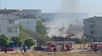 Silivri'de korkutan yangın: Alevler yerleşim yerlerine ulaşmadan durduruldu
