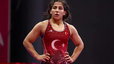 Elif Şevval Kurt, U20 Avrupa Güreş Şampiyonası'nda altın madalya kazandı
