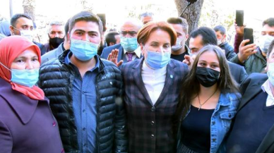 Akşener, Çanakkale'de esnafı ziyaret etti