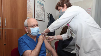 Kılıçdaroğlu, koronavirüs aşısının ikinci dozunu yaptırdı