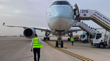 Yurt dışına seyahat edecek yolcuların koronavirüs kuralları güncellendi