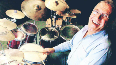 Milli damat "Davulcu" Asım Ekren vefat etti...