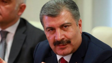 Bakan Koca: Hastaneye başvuru yarı yarıya düştü