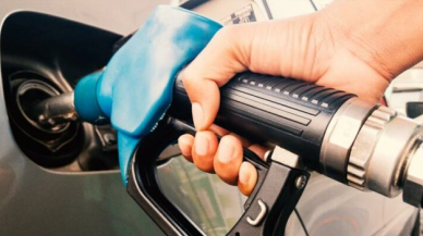 Benzine ve motorine zam