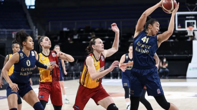 Galatasaray'ı yenen Fenerbahçe şampiyon oldu