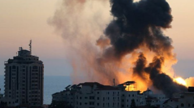 Mısır'ın Paris'te ölümcül çatışmaya ateşkes çabası