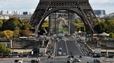 Fransa'da 12-17 yaş için aşı onayı