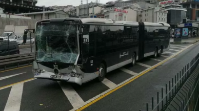 Esenyurt'ta metrobüs kazası: 7 yaralı