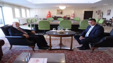 Saadet Partisi Genel Başkanı Temel Karamollaoğlu, Demokrat Parti Genel Başkanı Gültekin Uysal’ı ziyaret etti