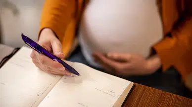 Çalışan ailelere müjde: Doğum ve babalık izinleri uzayabilir