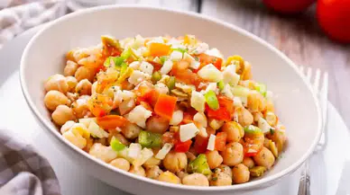 Sağlıklı yaşamın sırrı renkli tabaklarda: Bitkisel beslenmenin 5 vazgeçilmezi