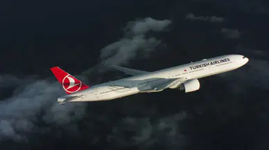 THY uçağında ‘bomba var’ şakası panik yarattı: Yolcu uçaktan indirildi