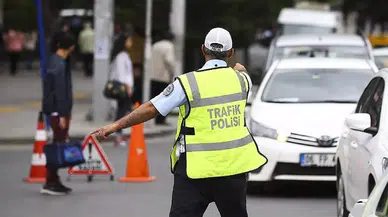 İstanbul’da Cumhuriyet Bayramı provası nedeniyle bazı yollar trafiğe kapatıldı
