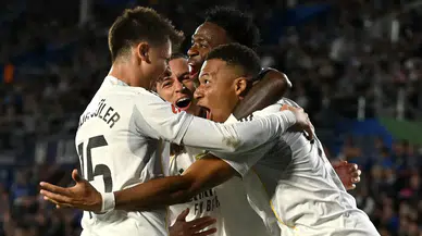 Real Madrid El Clasico’da Barcelona’yı 2-1 mağlup etti