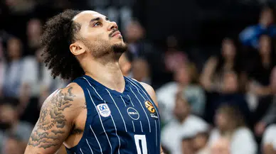 Anadolu Efes, Paris’i 90-80 mağlup etti