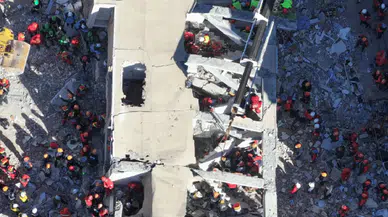 Gebze’de çöken binadan acı haber: Cansız bedenlerine ulaşıldı