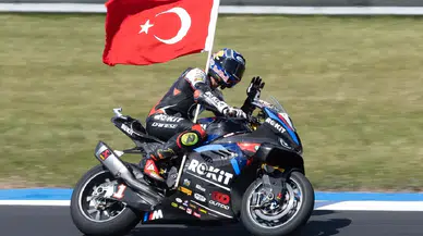 Toprak Razgatlıoğlu, 2025 Superbike Dünya Şampiyonu oldu