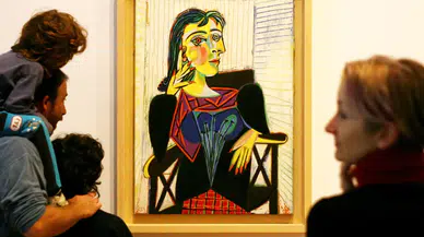 Pablo Picasso’nun 80 yıl saklı kalan “Dora Maar” portresi Paris’te sergilendi