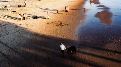 Zeki Demirkubuz sergisi: “Hayatta ve fotoğrafta en iyi pozu yalnızlar verir”